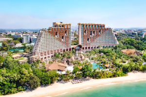 เซ็นทารา แกรนด์ มิราจ บีช รีสอร์ท พัทยา / Centara Grand Mirage Beach Resort Pattaya